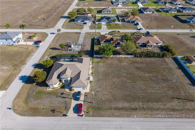 1115 20th TER, Cape Coral, FL 33993