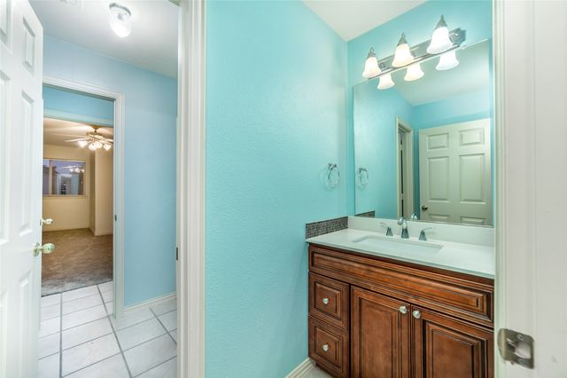 5801 Yeary Road, Plano, TX 75093