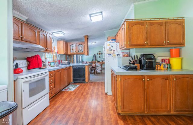 982 E Porter Ridge Road, Spencer, IN 47460