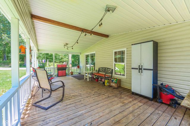 982 E Porter Ridge Road, Spencer, IN 47460