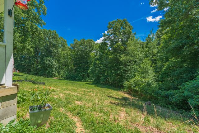 982 E Porter Ridge Road, Spencer, IN 47460