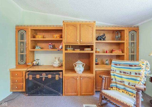 982 E Porter Ridge Road, Spencer, IN 47460