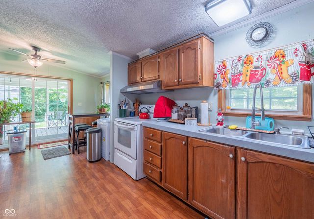 982 E Porter Ridge Road, Spencer, IN 47460