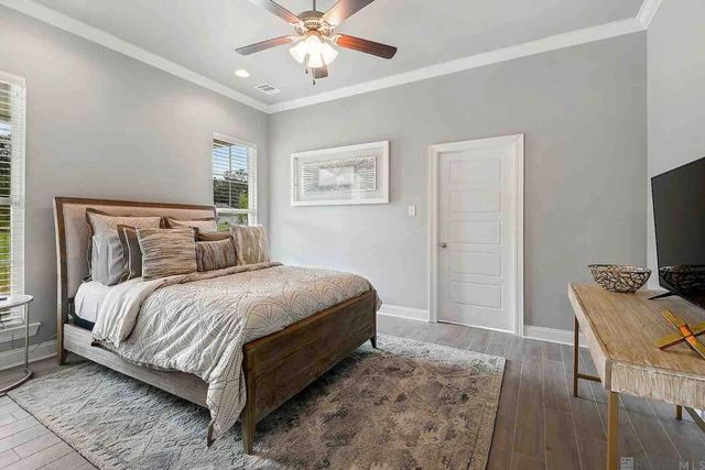 8116 Village Lake Ave, Baton Rouge, LA 70820