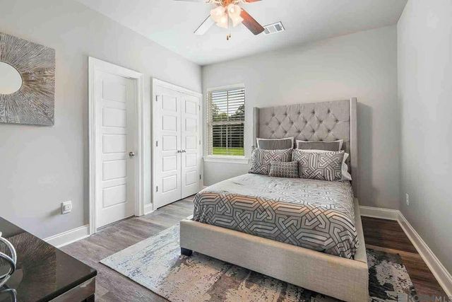 8116 Village Lake Ave, Baton Rouge, LA 70820