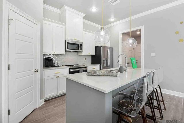 8116 Village Lake Ave, Baton Rouge, LA 70820