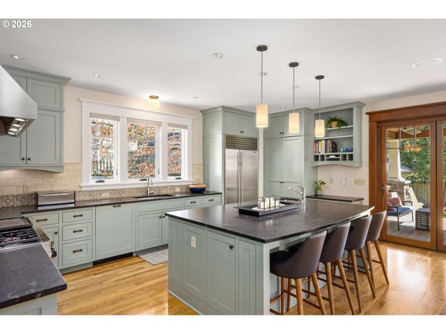 1030 Se 58TH Pl, Portland, OR 97215