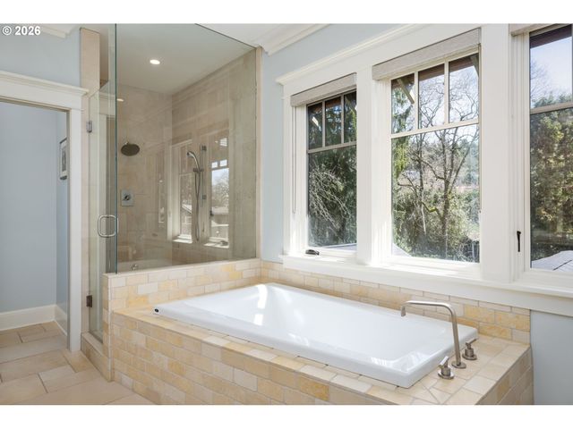 1030 Se 58TH Pl, Portland, OR 97215