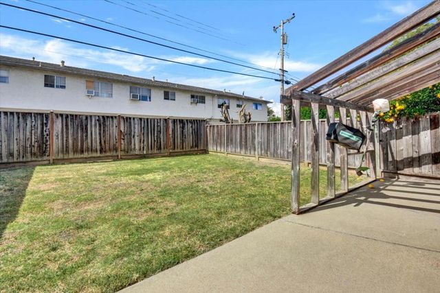 3540 Brookdale Drive, Santa Clara, CA 95051