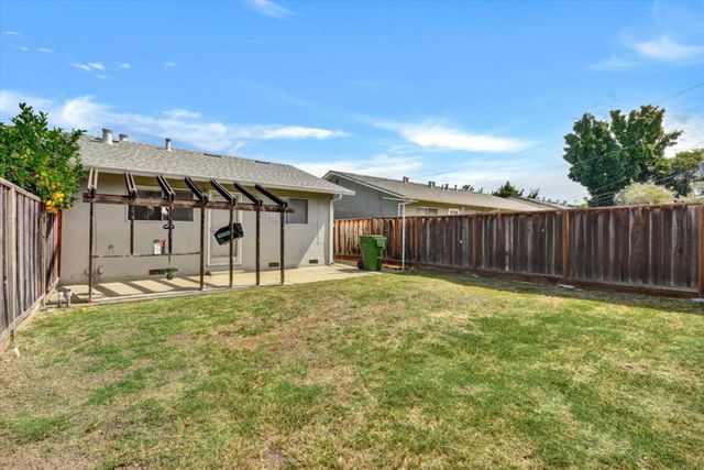 3540 Brookdale Drive, Santa Clara, CA 95051