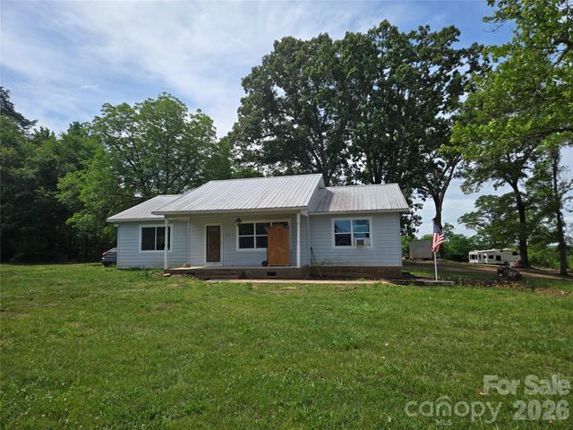 1127 N Mountain Street, Blacksburg, SC 29702