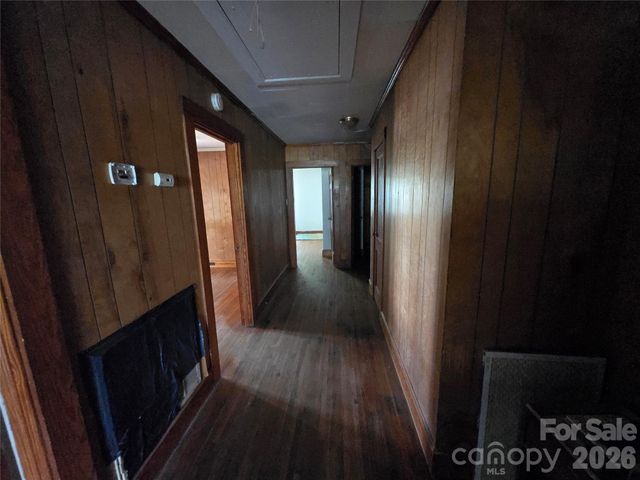 1127 N Mountain Street, Blacksburg, SC 29702