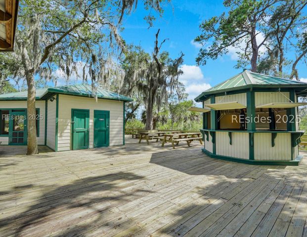 84 Barnaby Blf, Seabrook, SC 29940