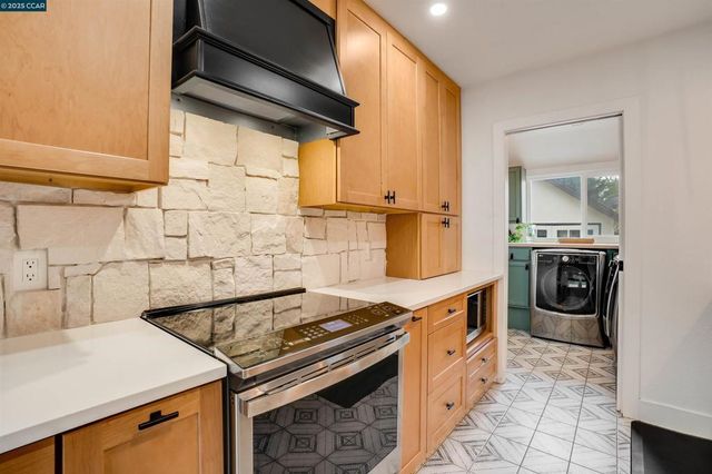 17 Hanns Ave, Vallejo, CA 94590