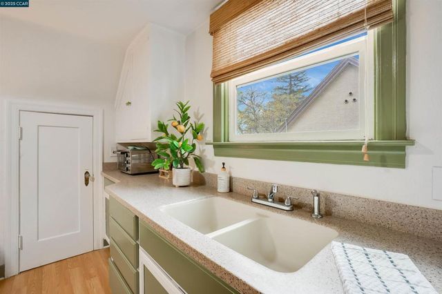 17 Hanns Ave, Vallejo, CA 94590