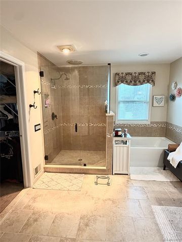 9782 Fellows Creek Drive, Plymouth, MI 48170