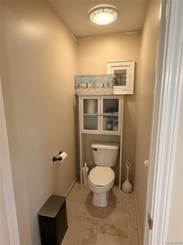 9782 Fellows Creek Drive, Plymouth, MI 48170