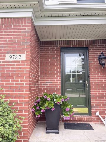 9782 Fellows Creek Drive, Plymouth, MI 48170