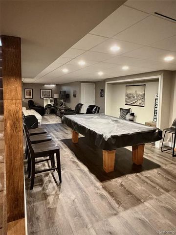 9782 Fellows Creek Drive, Plymouth, MI 48170