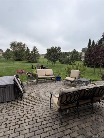 9782 Fellows Creek Drive, Plymouth, MI 48170