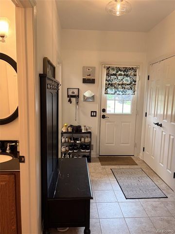 9782 Fellows Creek Drive, Plymouth, MI 48170
