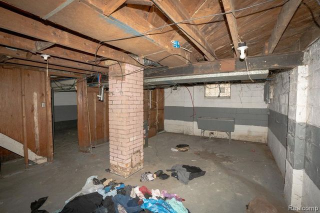 9262 Coyle Street, Detroit, MI 48228