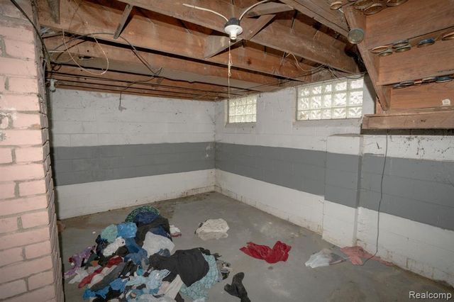 9262 Coyle Street, Detroit, MI 48228