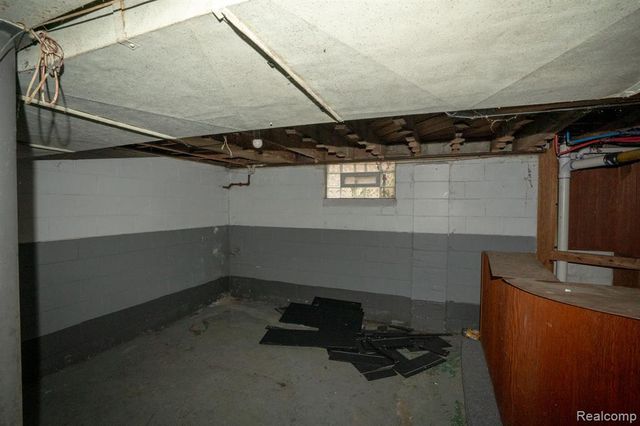 9262 Coyle Street, Detroit, MI 48228