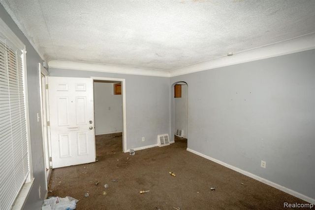 9262 Coyle Street, Detroit, MI 48228