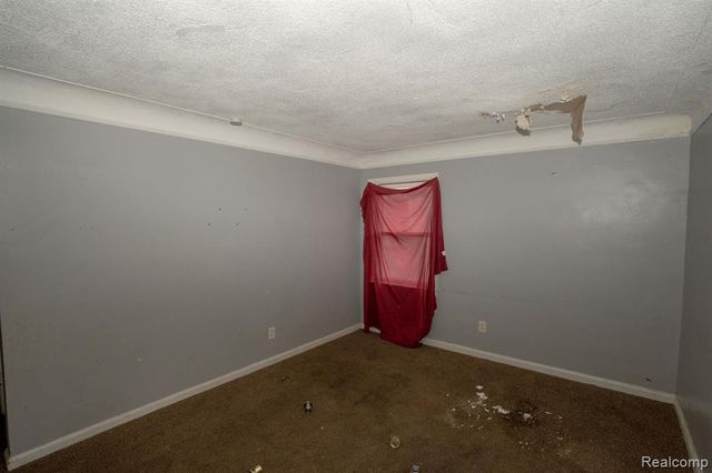 9262 Coyle Street, Detroit, MI 48228