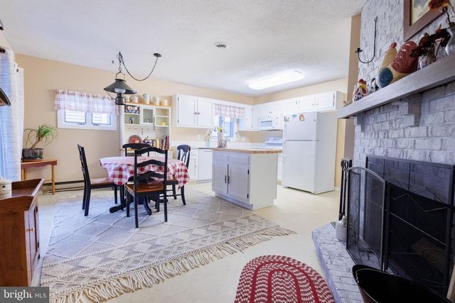 250 LEXINGTON DR, Little Egg Harbor Twp, NJ 08087