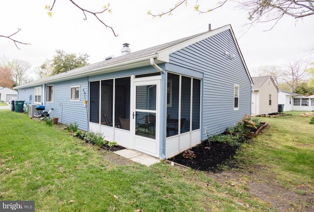250 LEXINGTON DR, Little Egg Harbor Twp, NJ 08087