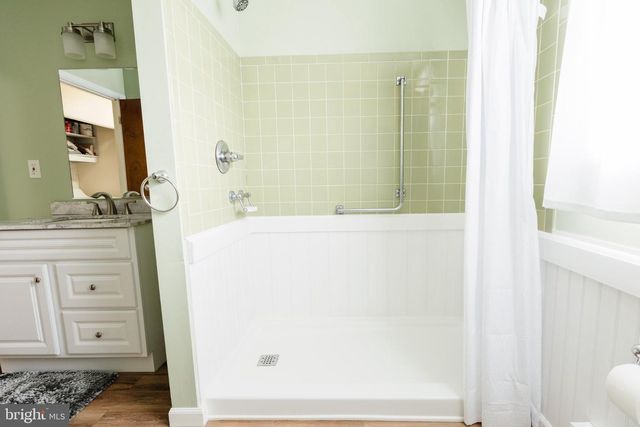 250 LEXINGTON DR, Little Egg Harbor Twp, NJ 08087