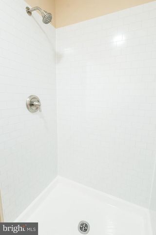 250 LEXINGTON DR, Little Egg Harbor Twp, NJ 08087
