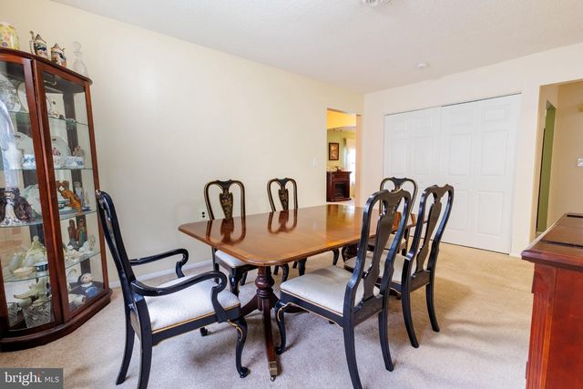 250 LEXINGTON DR, Little Egg Harbor Twp, NJ 08087