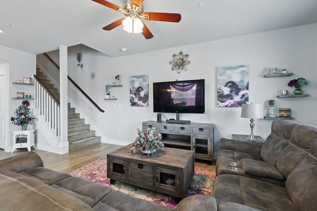 222 Emma Drive, Lewisville, TX 75057