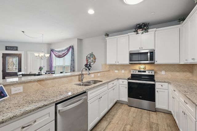 222 Emma Drive, Lewisville, TX 75057
