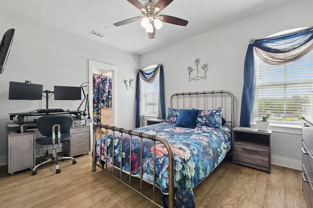 222 Emma Drive, Lewisville, TX 75057