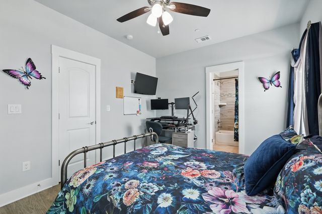 222 Emma Drive, Lewisville, TX 75057