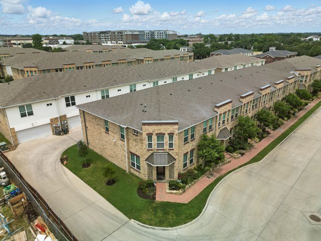 222 Emma Drive, Lewisville, TX 75057
