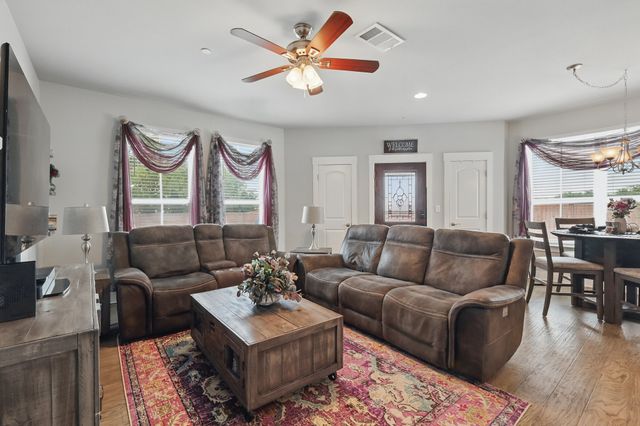222 Emma Drive, Lewisville, TX 75057