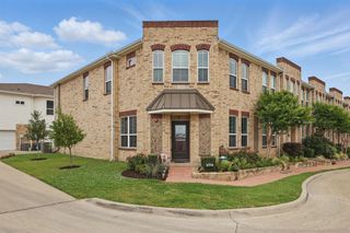 222 Emma Drive, Lewisville, TX 75057