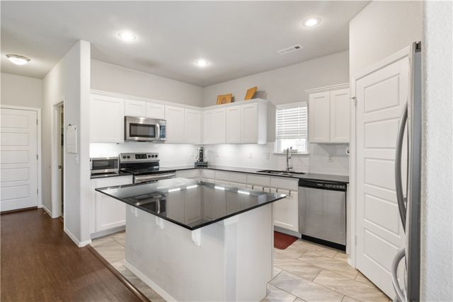 2546 Wyandotte Avenue, Springdale, AR 72764