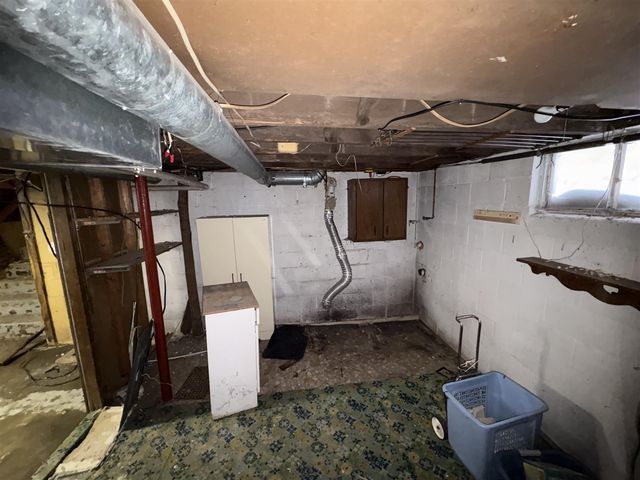 1328 W Sugar Grove Road, Scottville, MI 49454