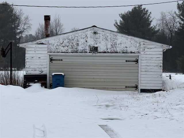 1328 W Sugar Grove Road, Scottville, MI 49454