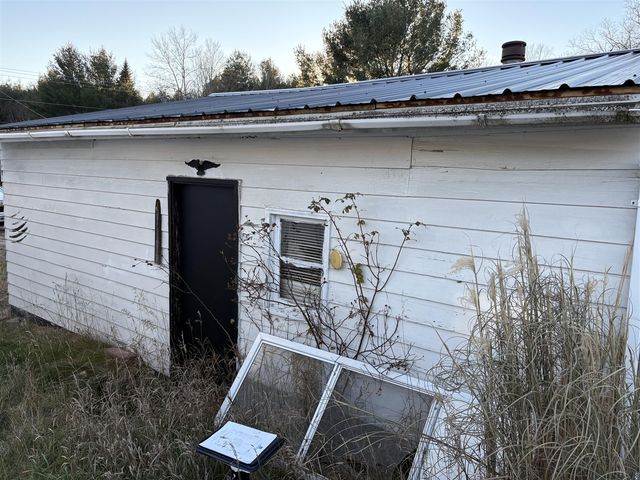 1328 W Sugar Grove Road, Scottville, MI 49454