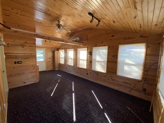 N9444 SAND LANE, Crivitz, WI 54114