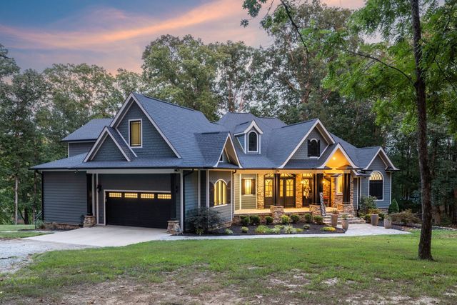 74 Pine Lake Rd, Summertown, TN 38483