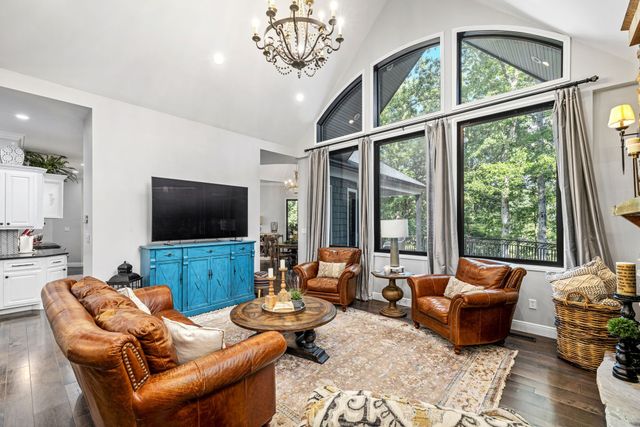 74 Pine Lake Rd, Summertown, TN 38483