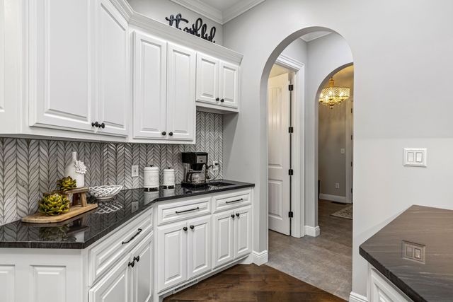 74 Pine Lake Rd, Summertown, TN 38483